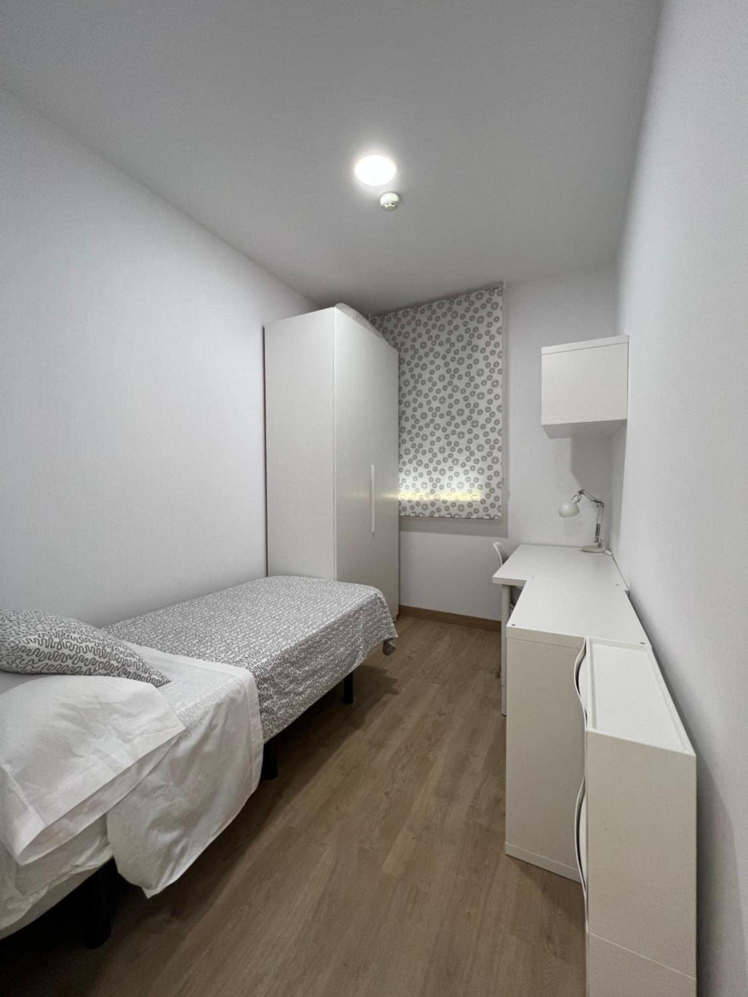 Colegio Mayor Careu - Women Only - University Community Seville Ngoại thất bức ảnh