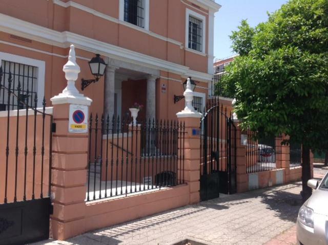 Colegio Mayor Careu - Women Only - University Community Seville Ngoại thất bức ảnh
